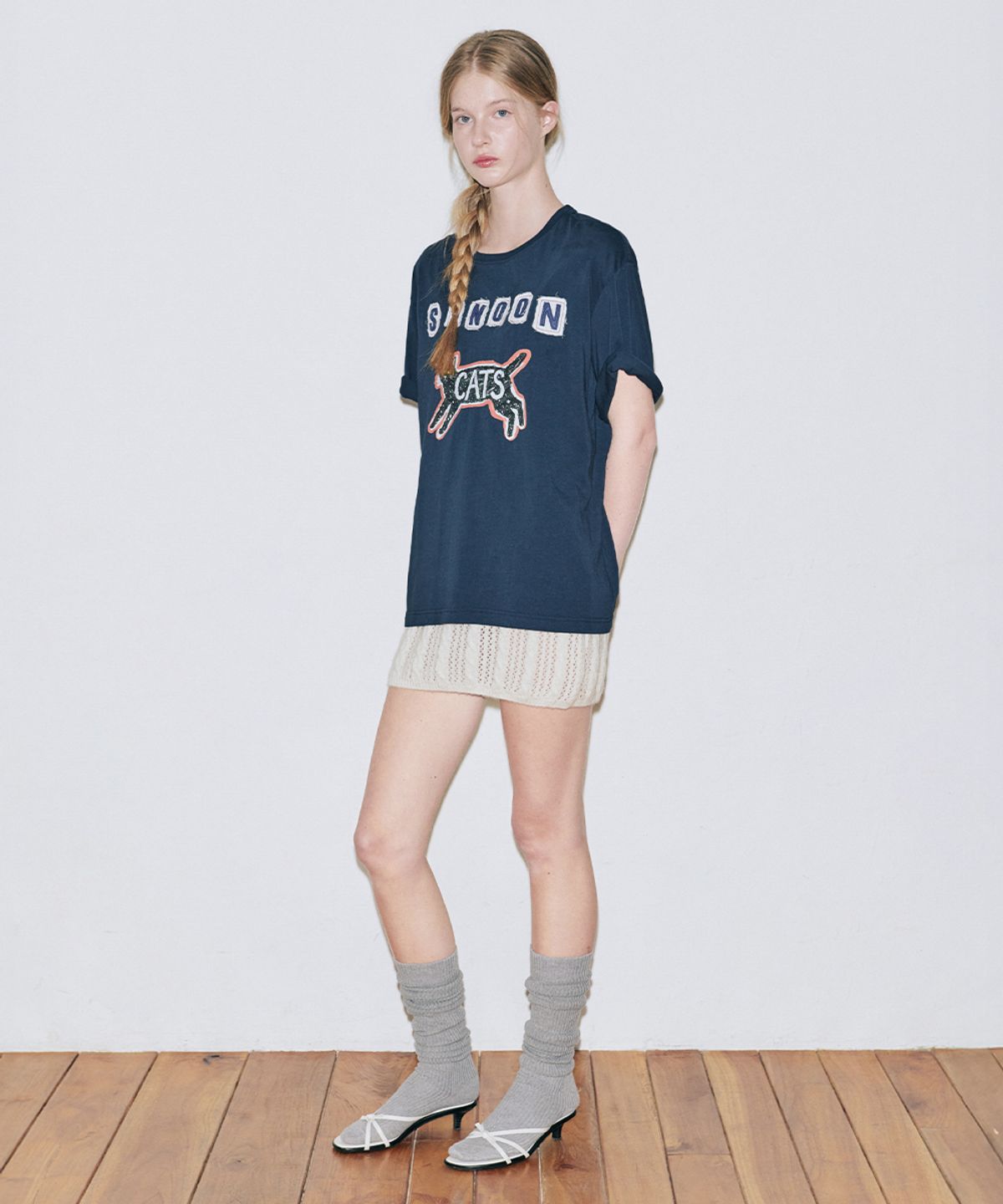 시눈(SINOON) Cats Patch T-Shirt (Navy)
