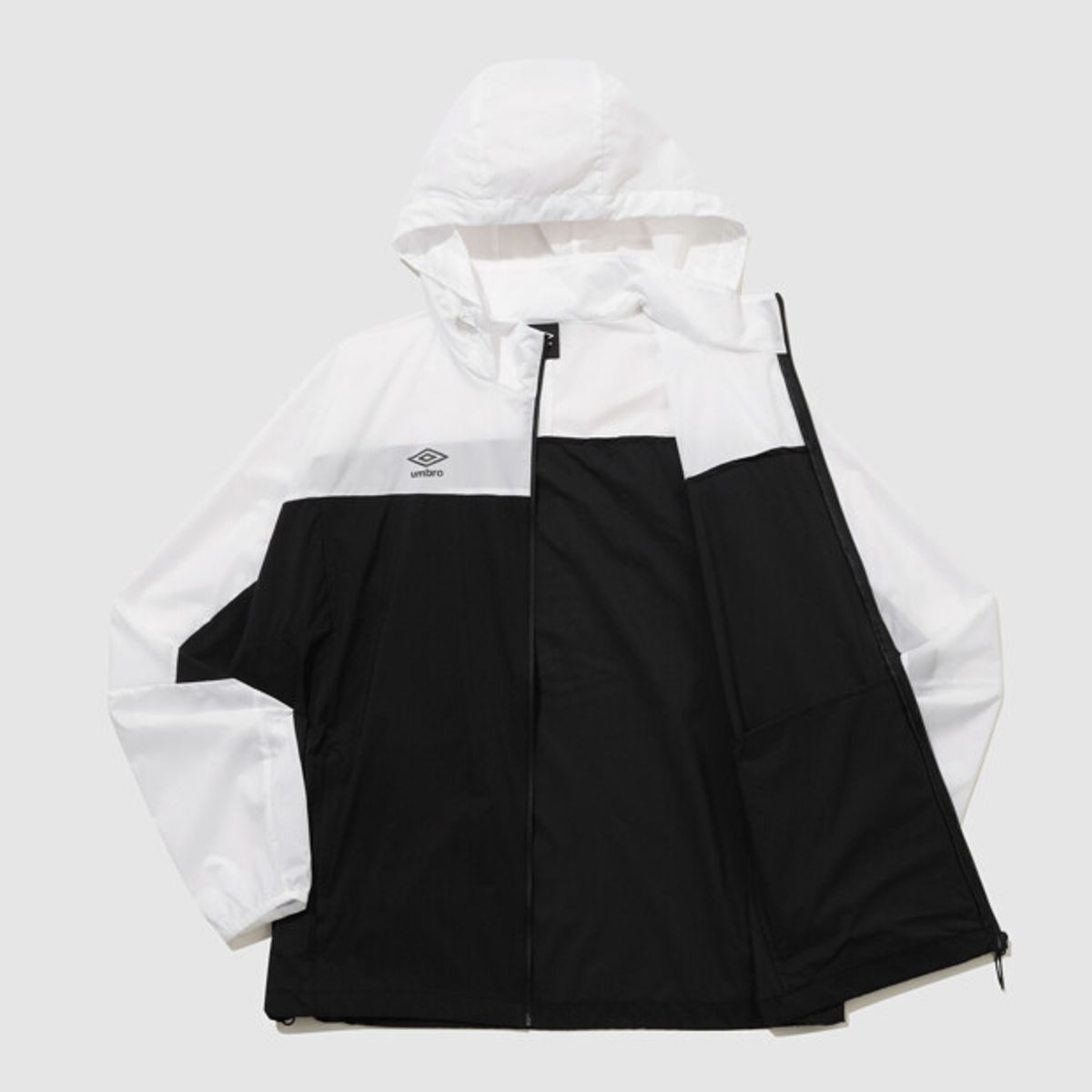 엄브로(UMBRO) 올라운드 초경량 후드형 패커블 바람막이 자켓 블랙 UR124SJK32