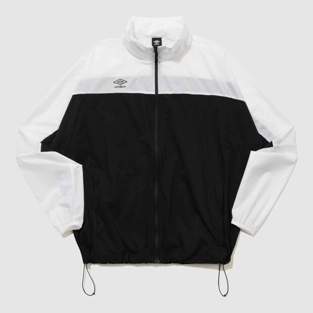 엄브로(UMBRO) 올라운드 초경량 후드형 패커블 바람막이 자켓 블랙 UR124SJK32
