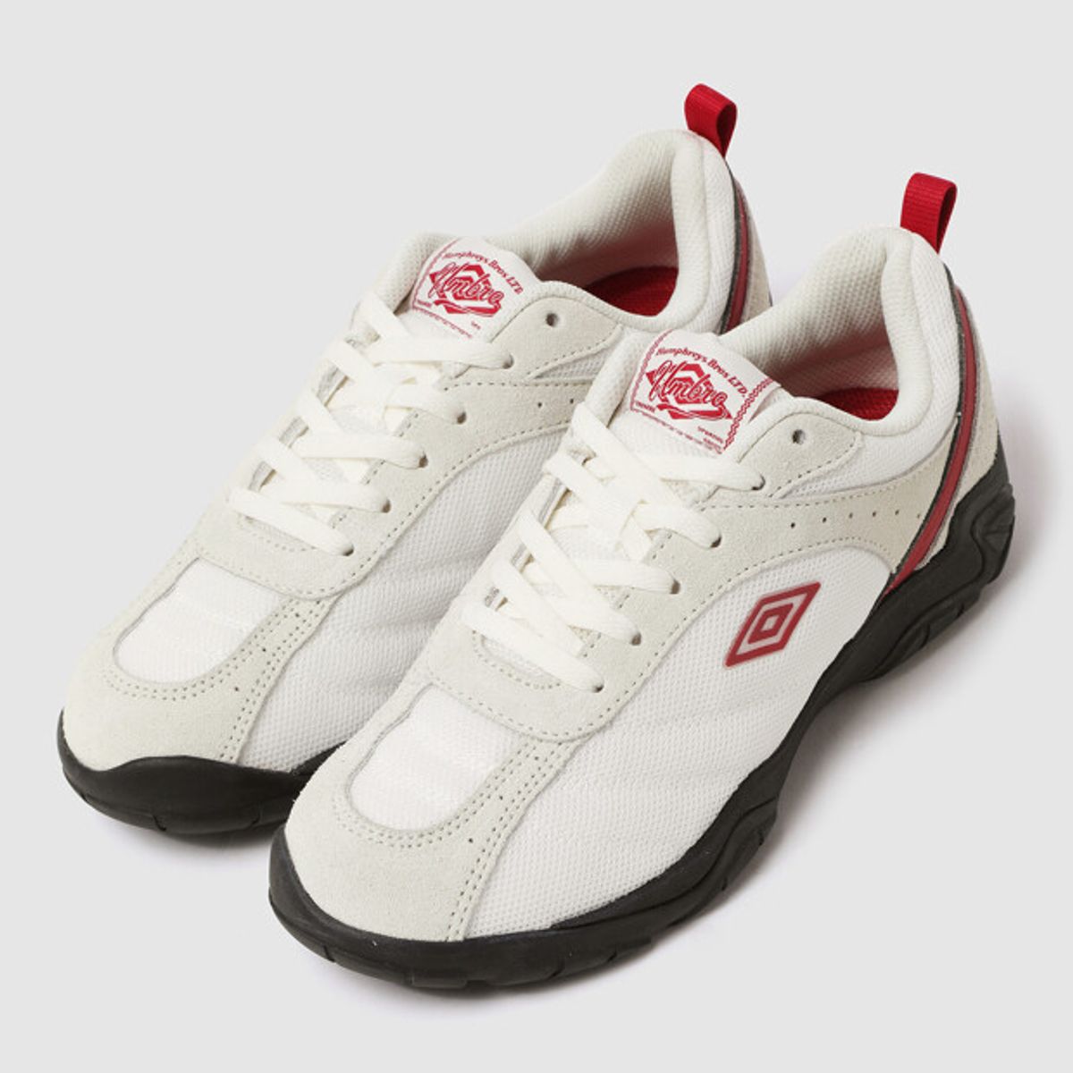 엄브로(UMBRO) PITCH OFF (피치 오프) 화이트 UR123CCU30
