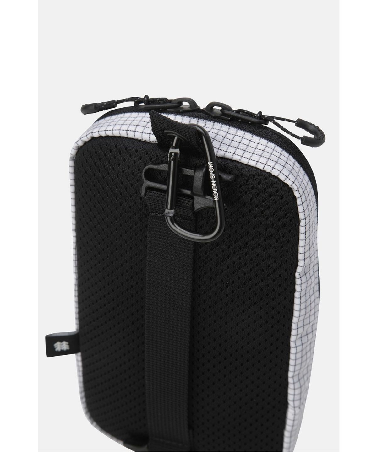 코오롱스포츠(KOLON SPORT) 백패킹 숄더 파우치 QEBDX26125OWH