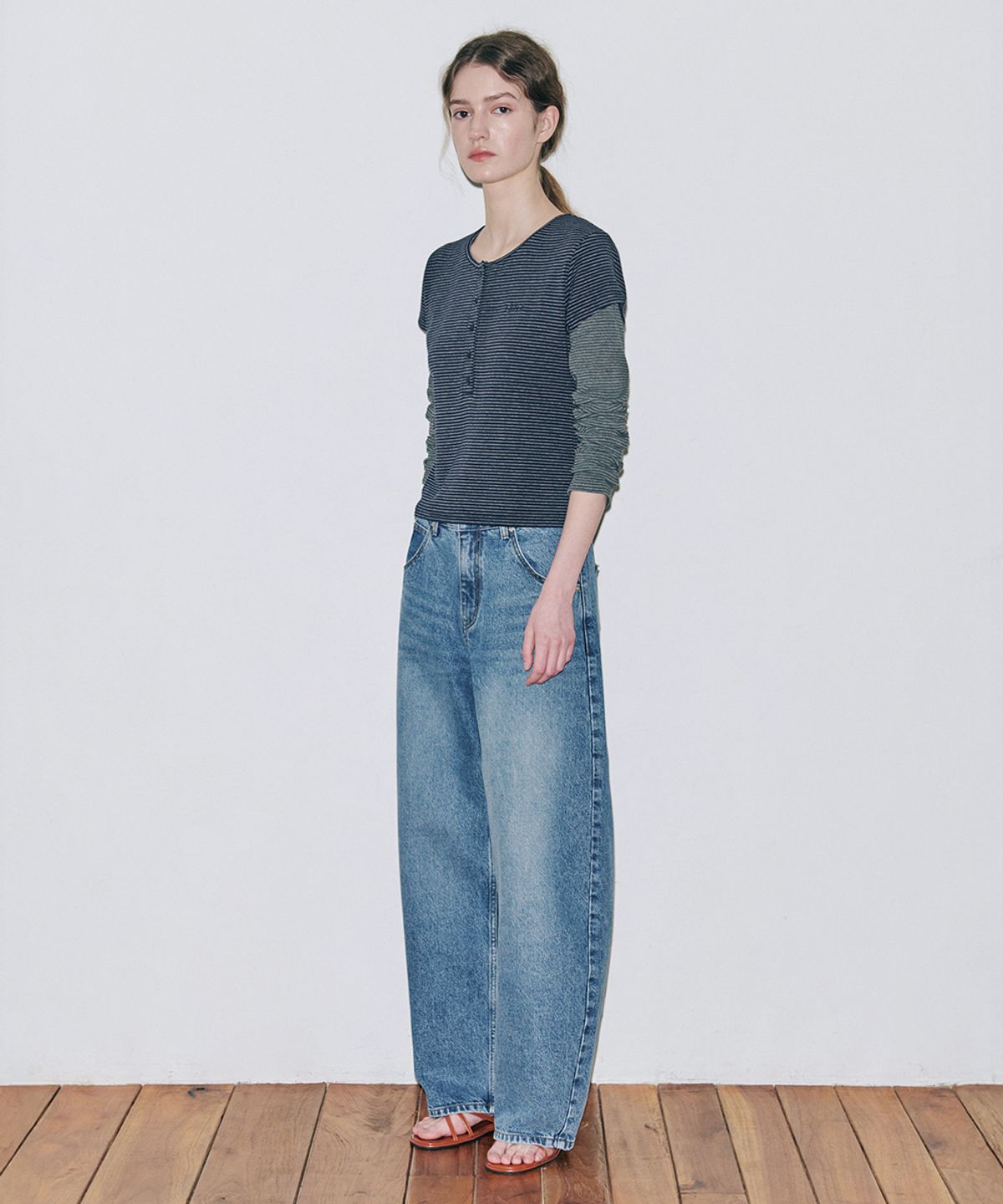 시눈(SINOON) SN Henley Neck Stripe Cap Sleeved T-shirt (Navy)