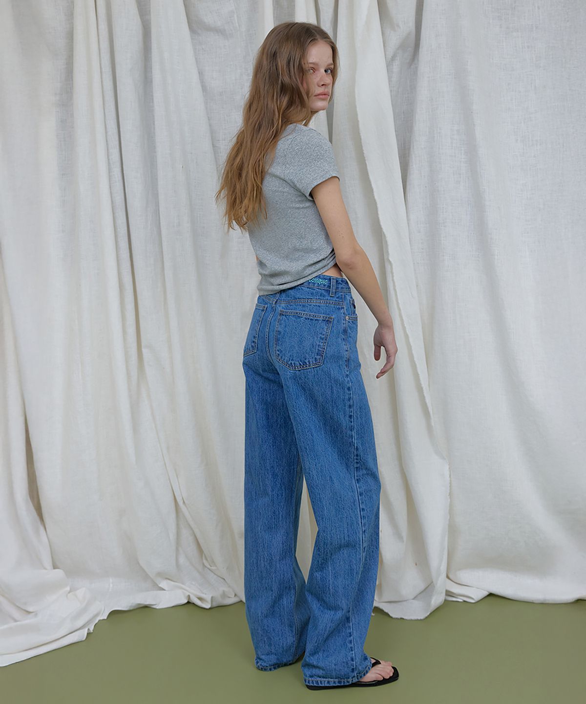 론크(LONQUE) LONQUE SEMI WIDE FIT DENIM PANTS_JEANS (MEDIUM BLUE)