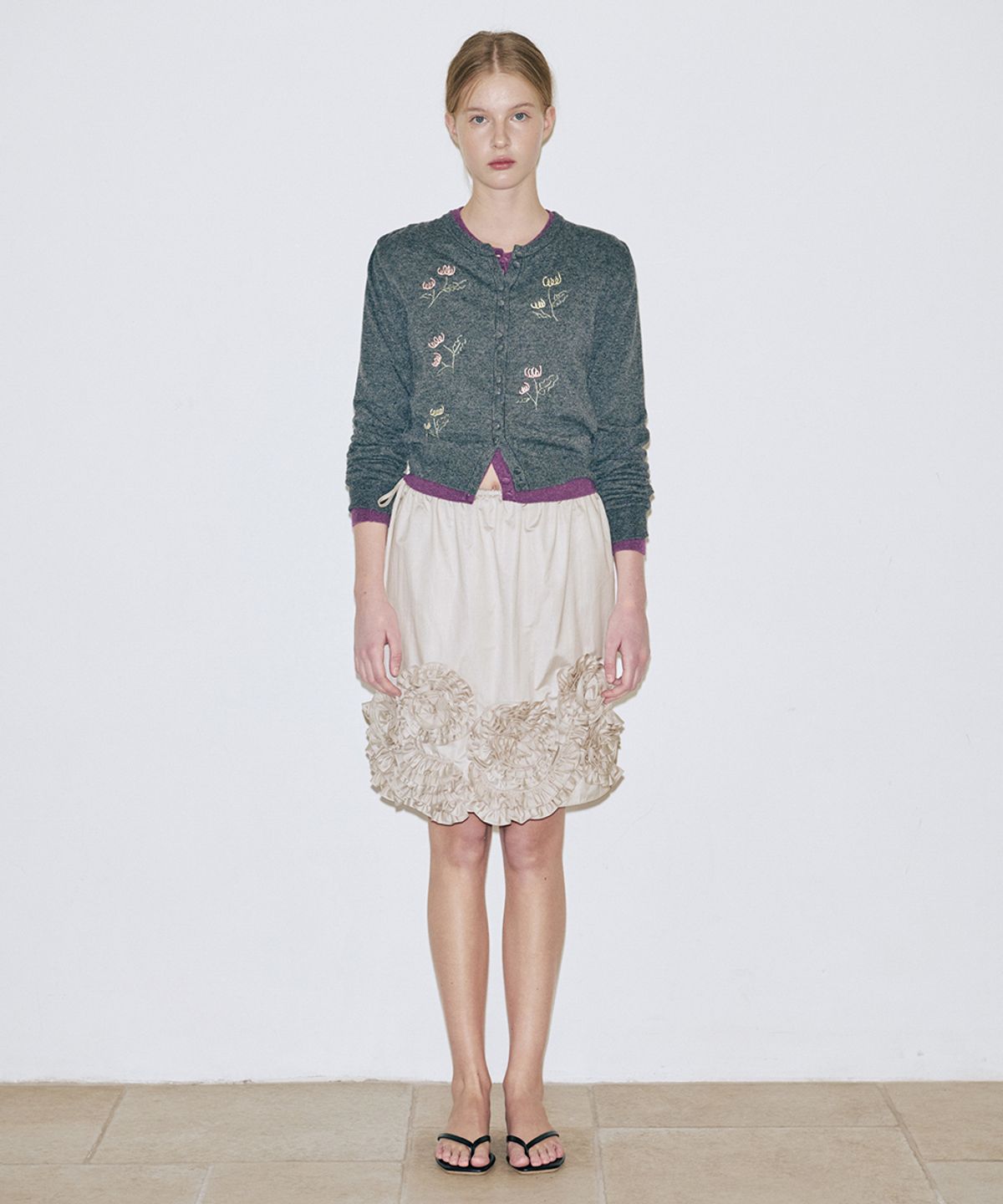 시눈(SINOON) Flower Drawing Cardigan (Charcoal)