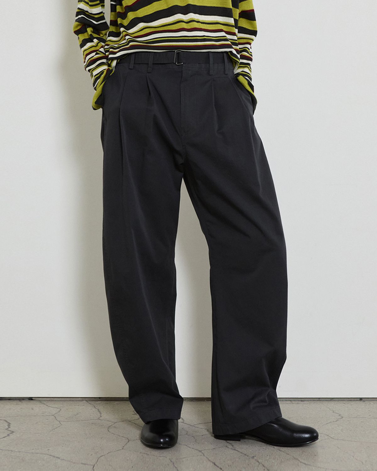 디앤드퀘스천(THEENDQUESTION) Chino belt pants / DARK GRAY