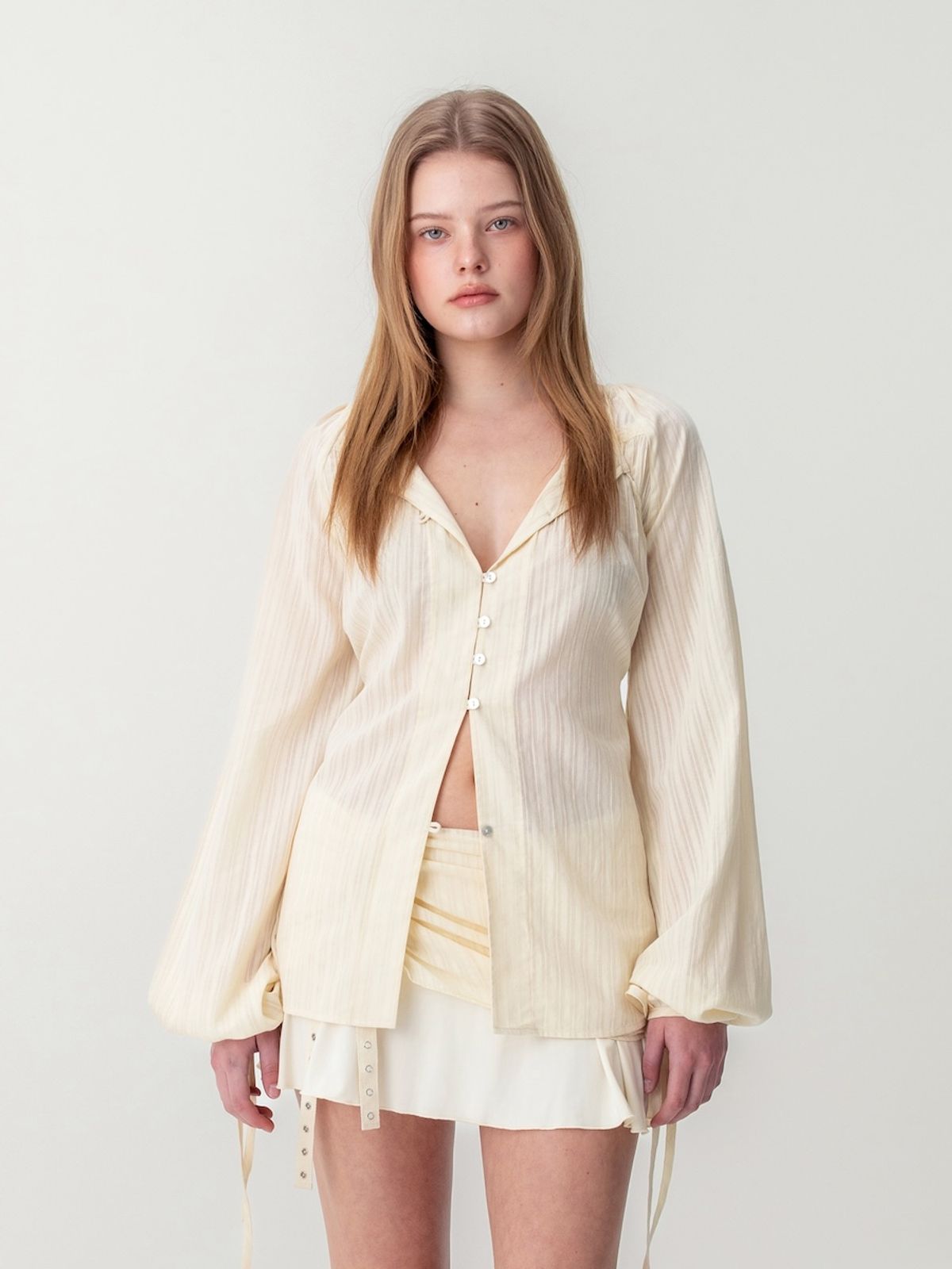글로니(GLOWNY) MISTY SHEER BLOUSE (LIGHT BEIGE)