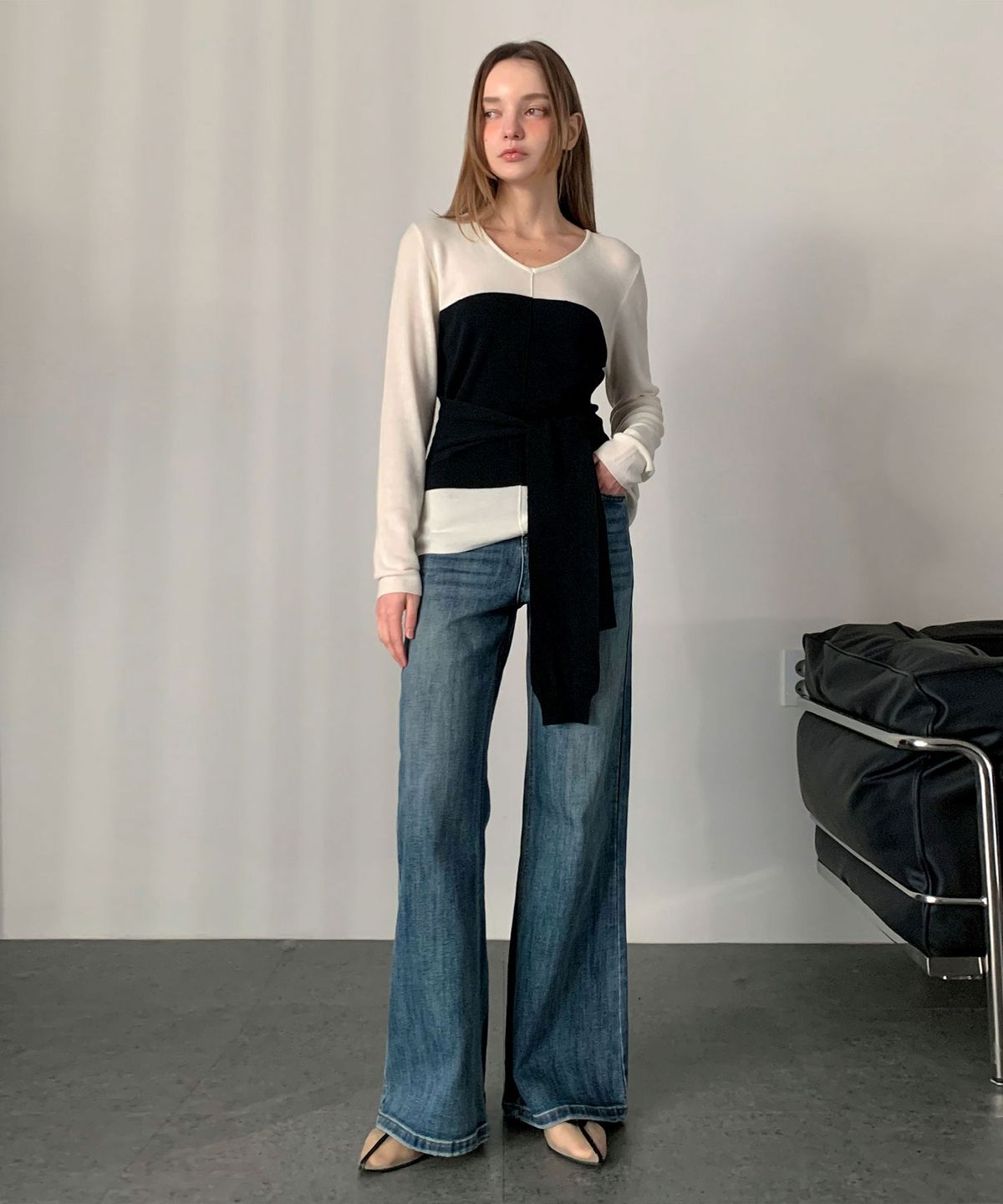 바스카라(VASCARA) Milla Color Block V-neck Knit (2colors)