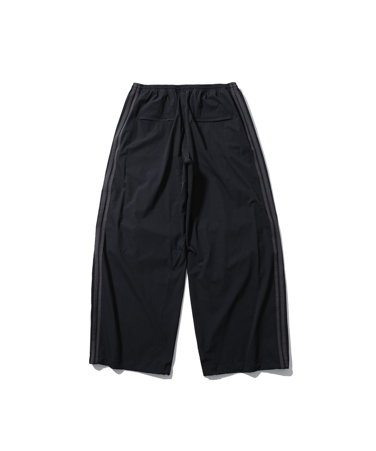 앵글런(ANGLAN) Parachute Wide Track Pants - Black