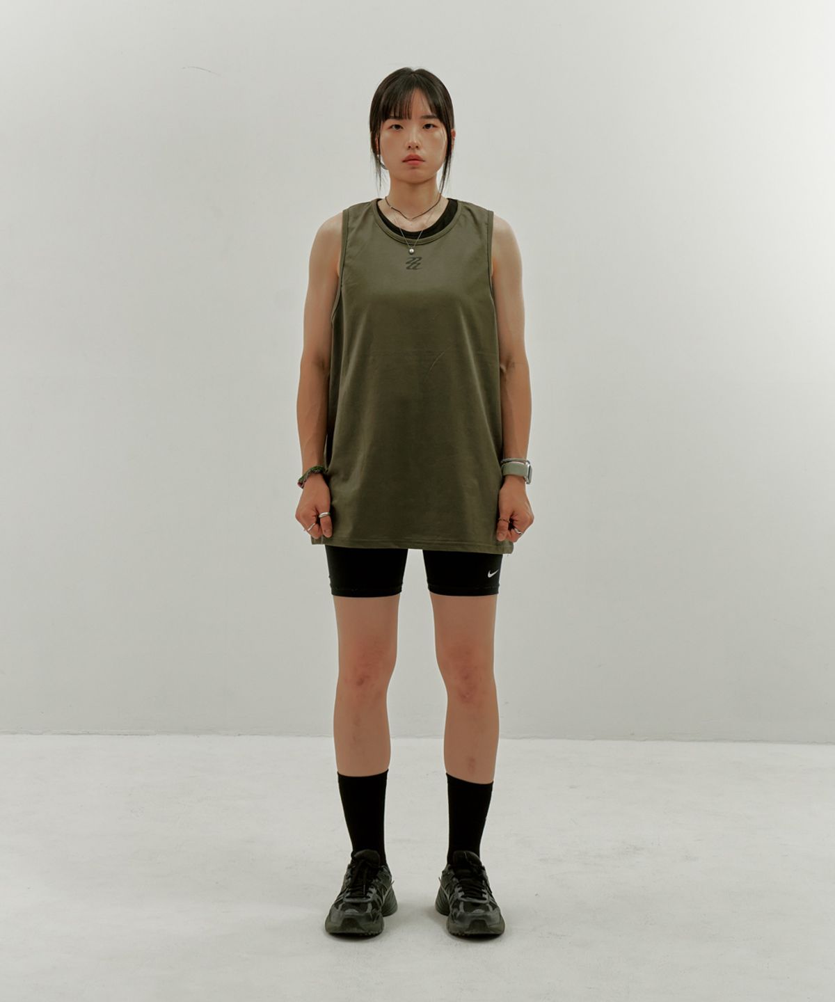 세컨드웨이브(SECONDWAVE) 웨이브 슬리브리스 [카키]