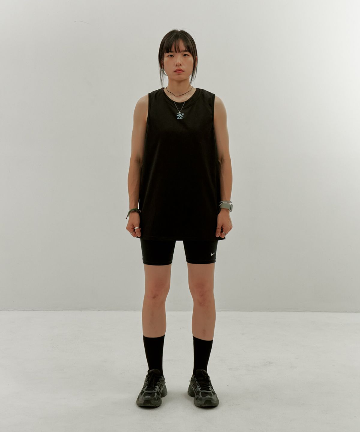 세컨드웨이브(SECONDWAVE) 웨이브 슬리브리스 [블랙]
