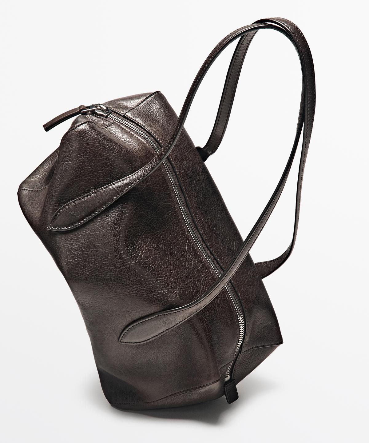 마시모두띠(MASSIMO DUTTI) 웨스트 나파 레더 사첼 백