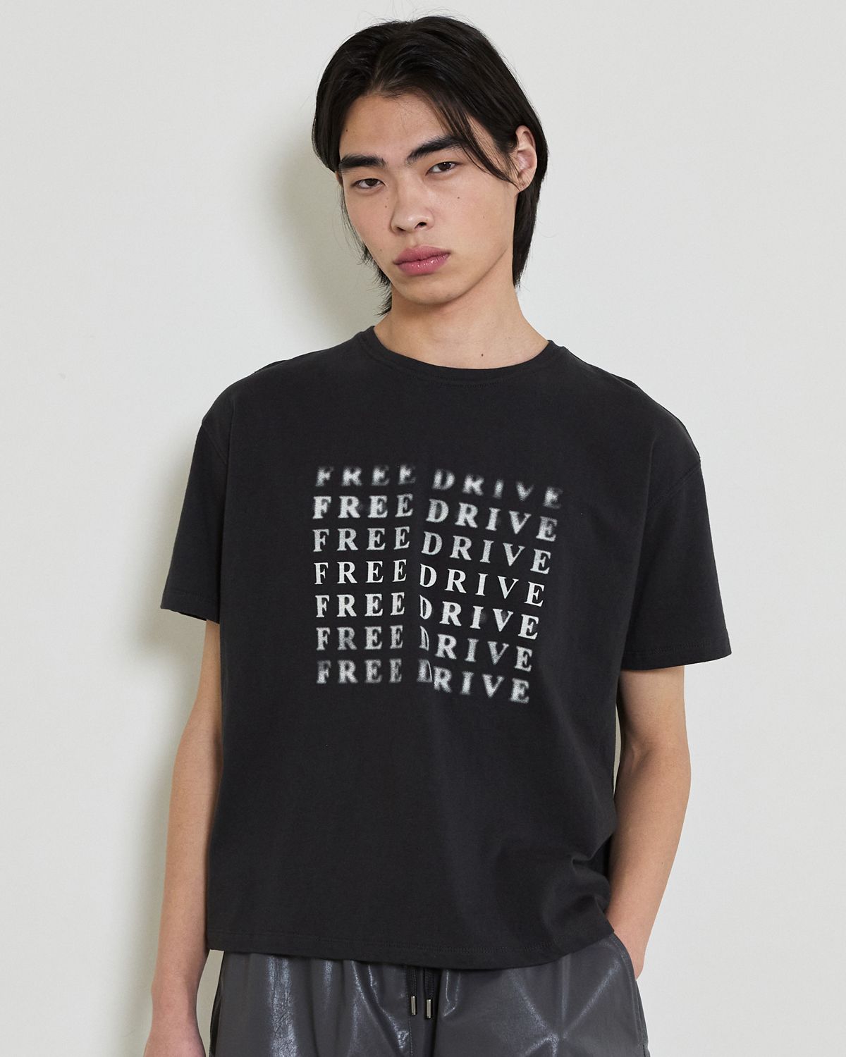 디앤드퀘스천(THEENDQUESTION) Freedrive print t-shirt / BLACK