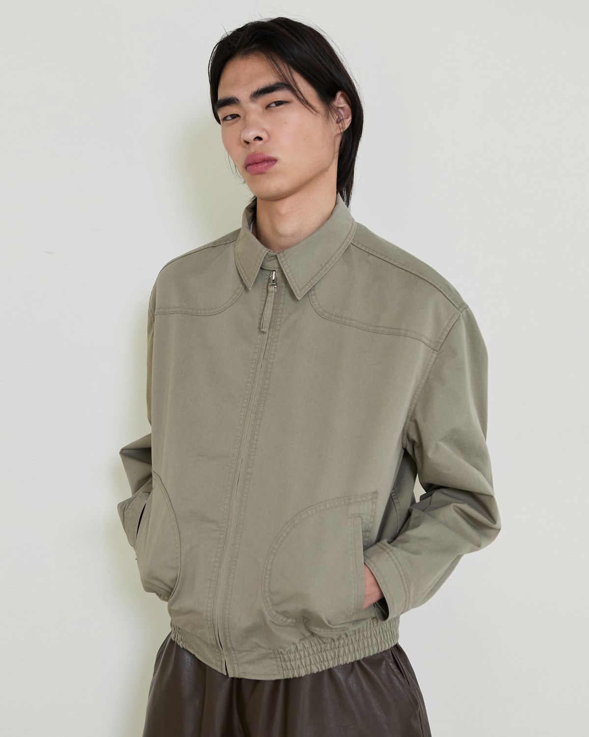 디앤드퀘스천(THEENDQUESTION) Zip-up blouson jumper / LIGHT KHAKI