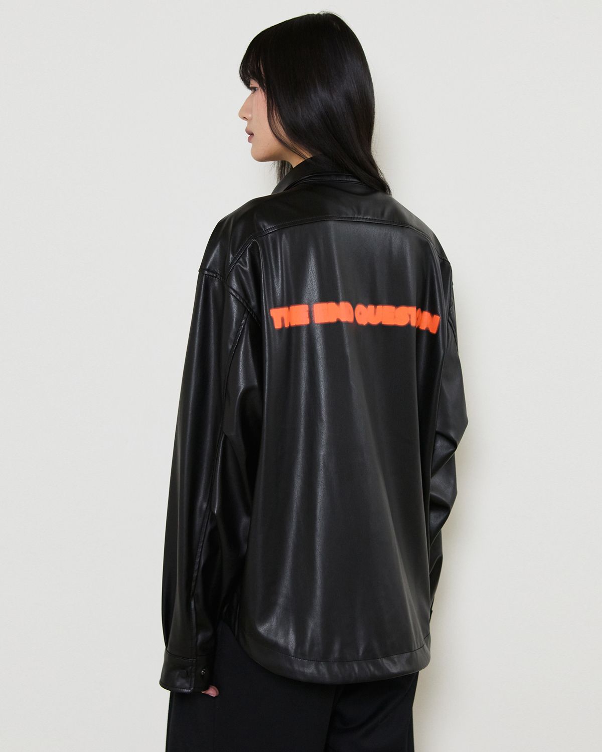 디앤드퀘스천(THEENDQUESTION) Leather snap jumper / BLACK