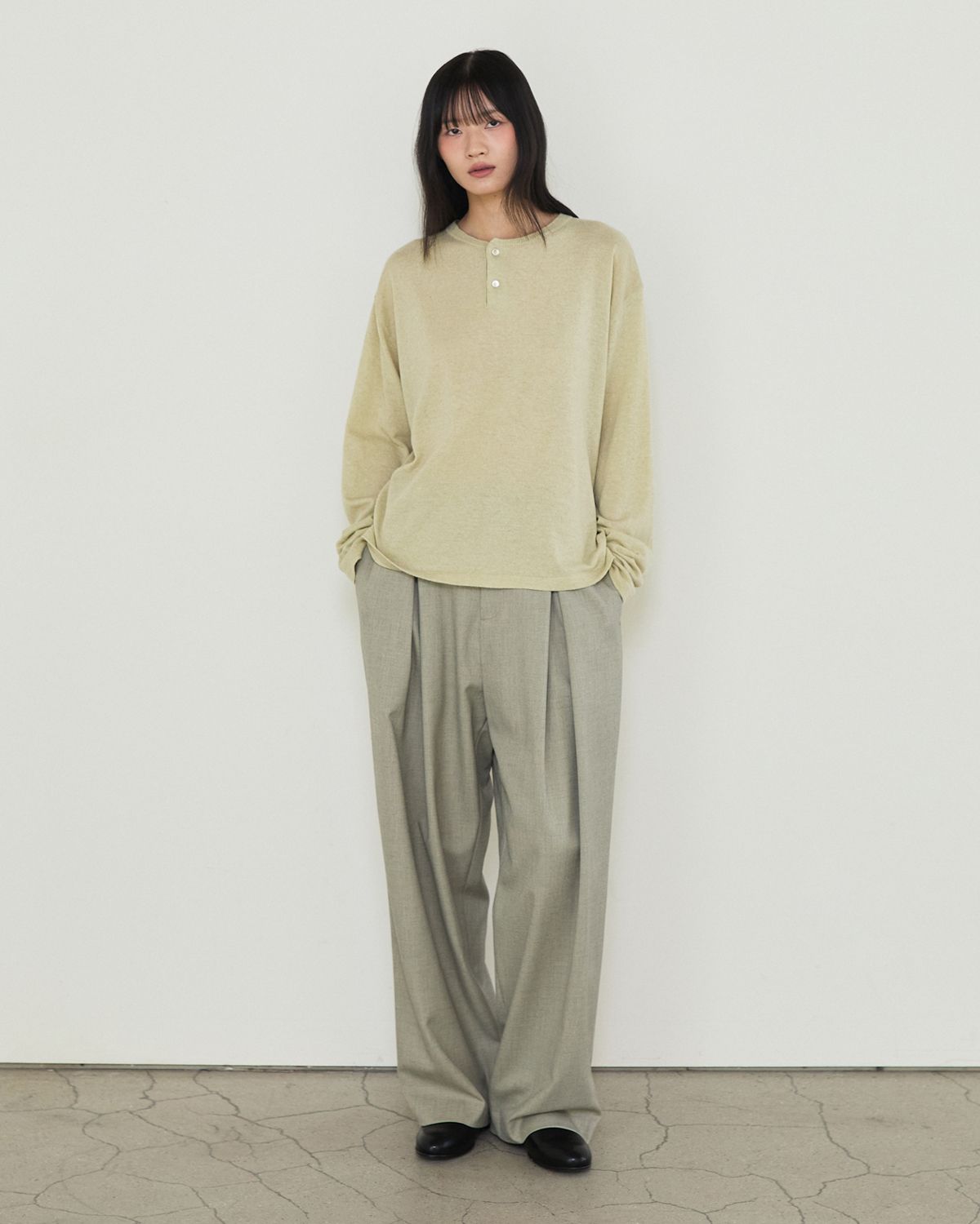 디앤드퀘스천(THEENDQUESTION) Wool linen henley neck knit top / LIGHT GREEN