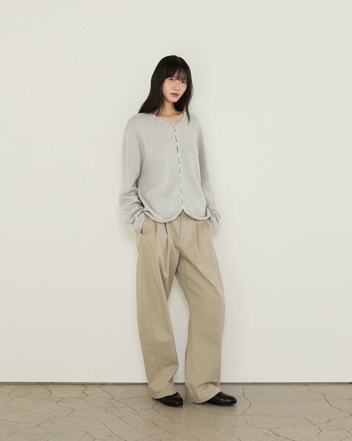 디앤드퀘스천(THEENDQUESTION) Wholegarment Button Cardigan / GRAY