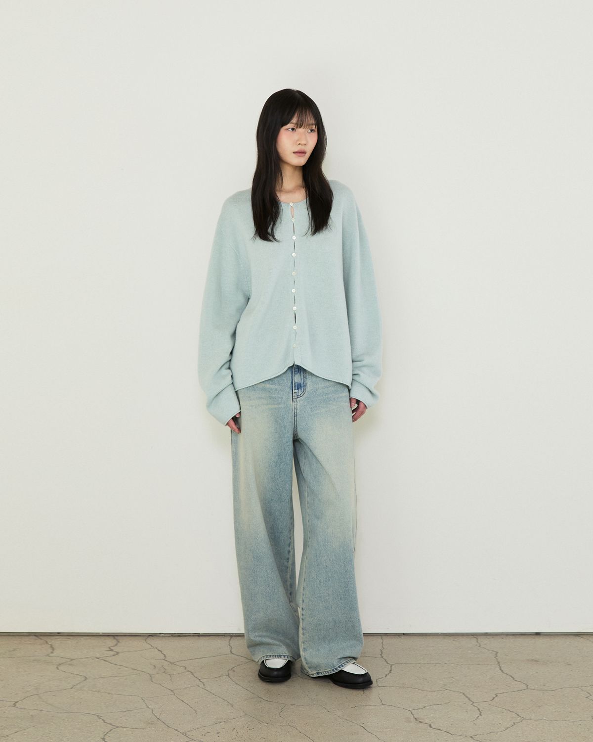 디앤드퀘스천(THEENDQUESTION) Wholegarment Button Cardigan / LIGHT BLUE