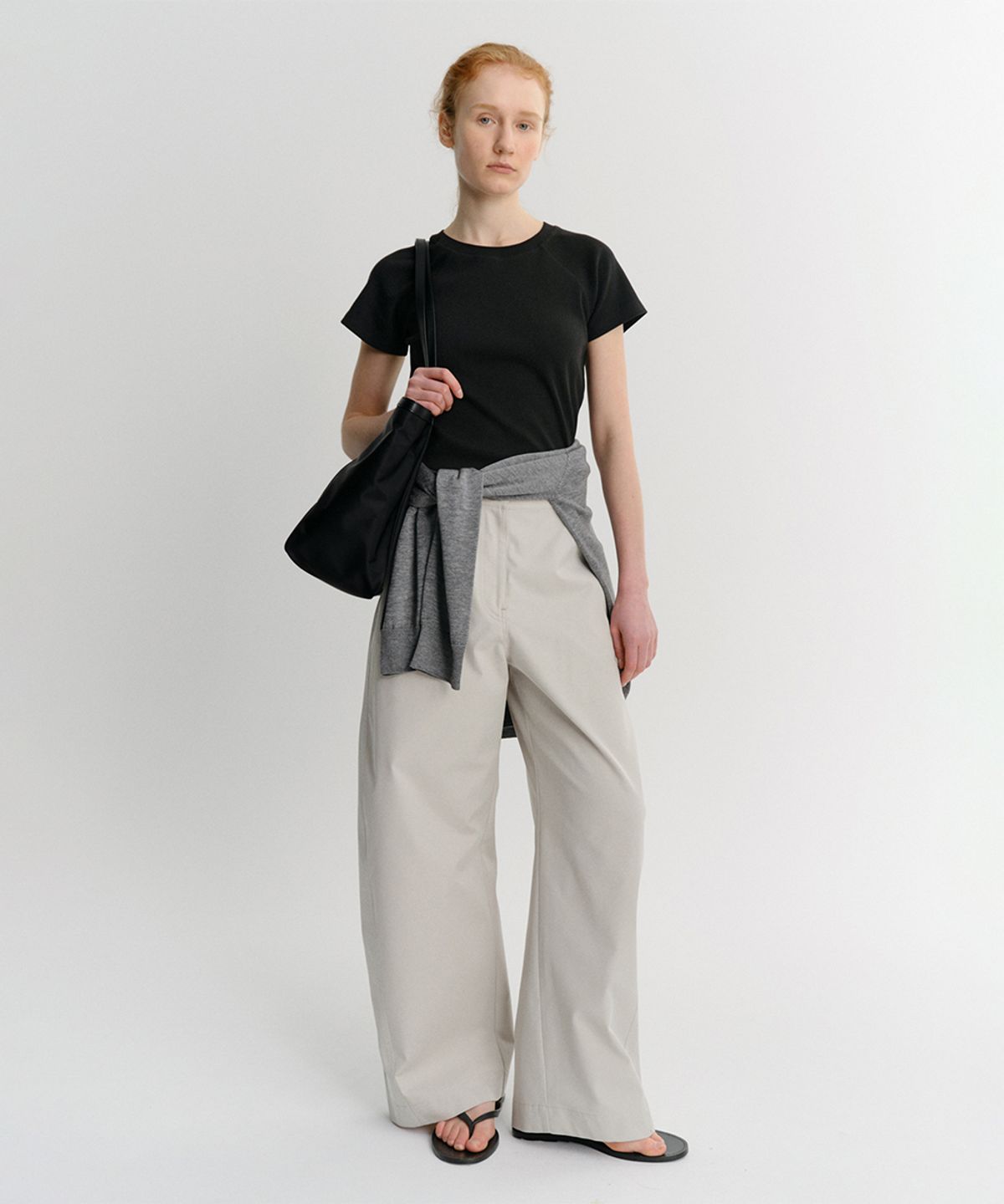 이아(EAAH) LIV BARREL COTTON PANTS (ASH BEIGE)