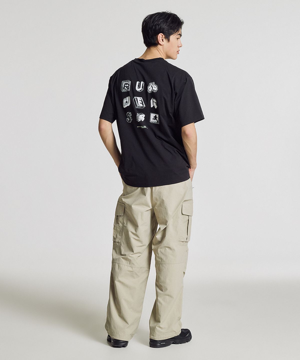뉴발란스(NEW BALANCE) NBNEG25423 / UNI RC FROZEN 픽토그램 반팔티 (BLACK)