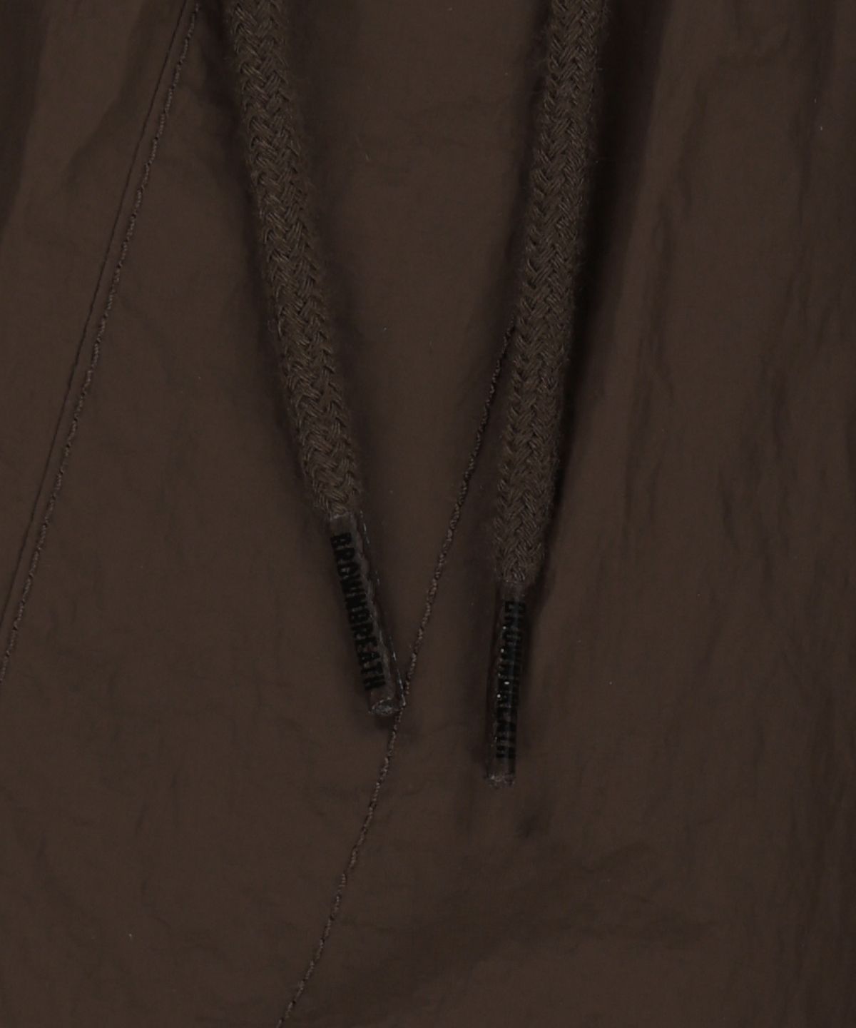 브라운브레스(BROWNBREATH) TAG NYLON CARGO HALF PANTS - DARK BROWN