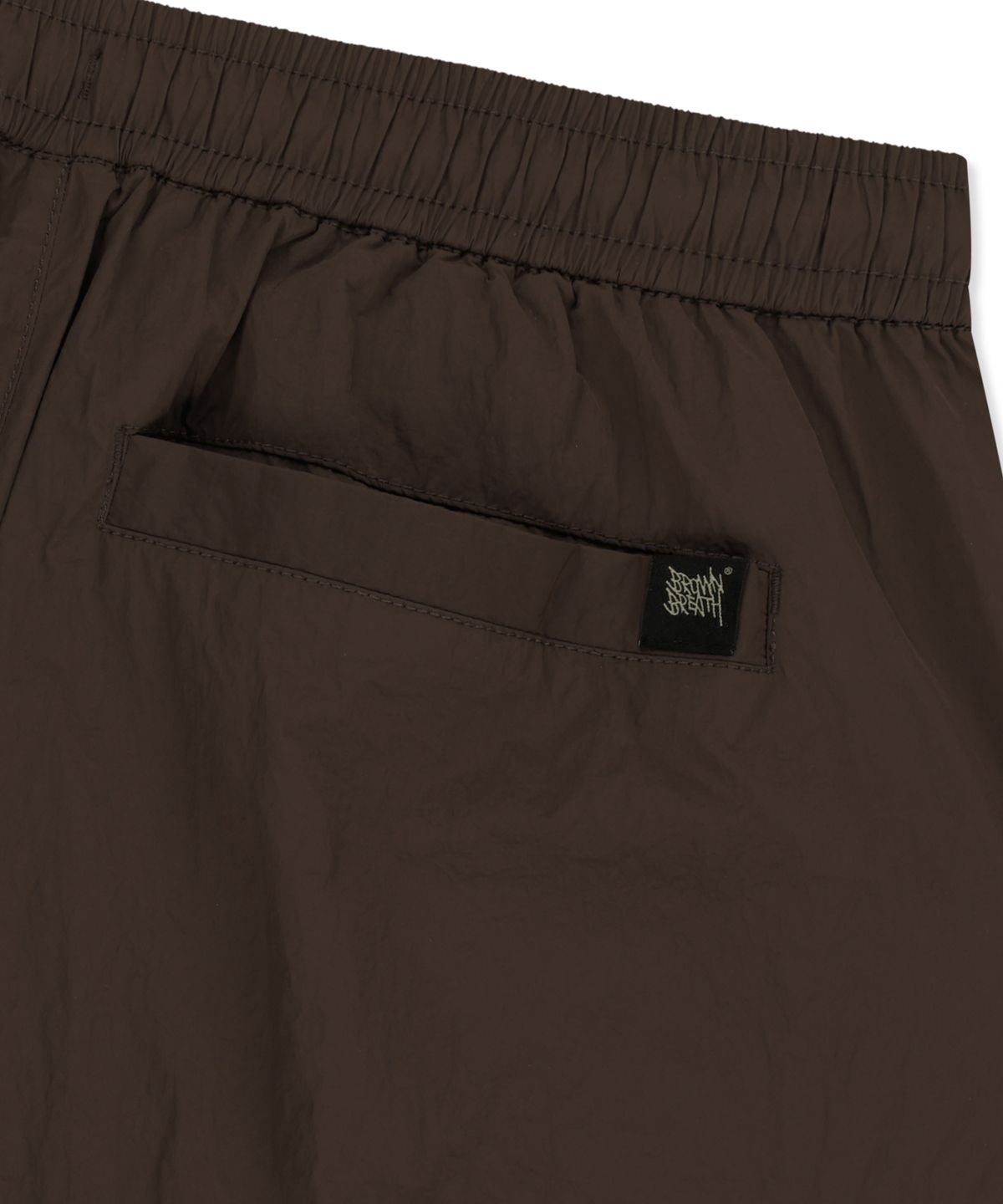 브라운브레스(BROWNBREATH) TAG NYLON CARGO HALF PANTS - DARK BROWN