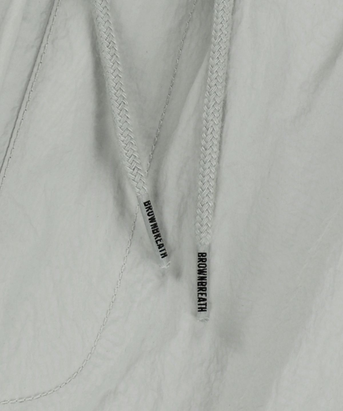 브라운브레스(BROWNBREATH) TAG NYLON CARGO HALF PANTS - LIGHT GREY