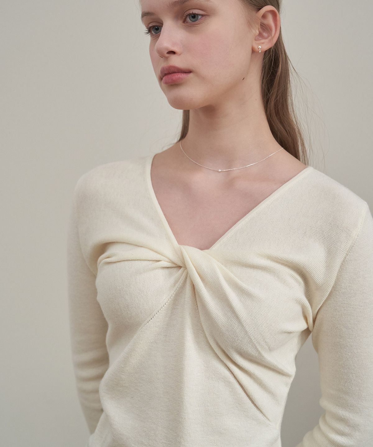 플로브(FLOVE) TWIST POINT KNIT_IV