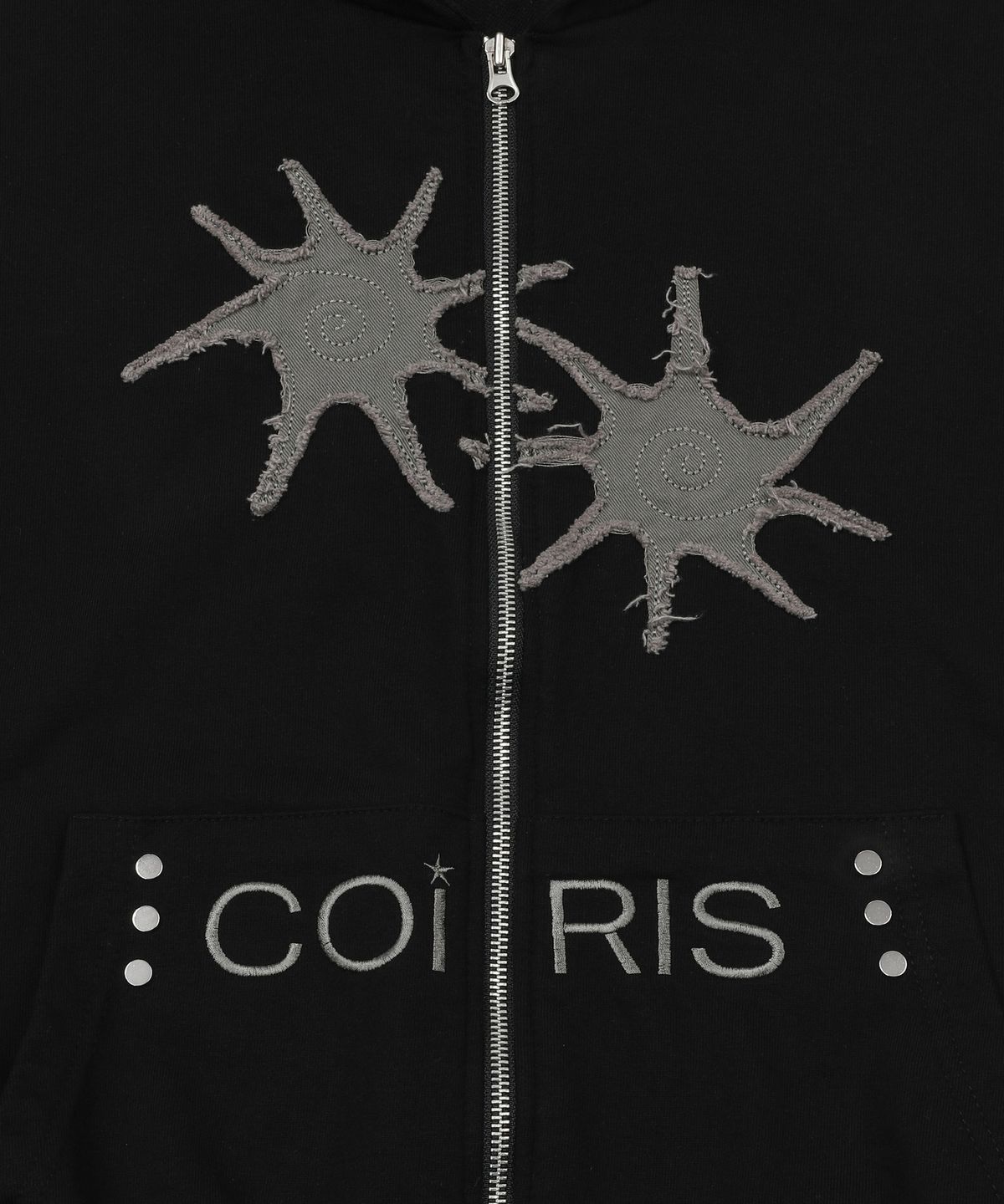 코이리스(COIRIS) 아킨 리벳 포인트 아플리케 후드 집업 남녀공용 (2컬러)