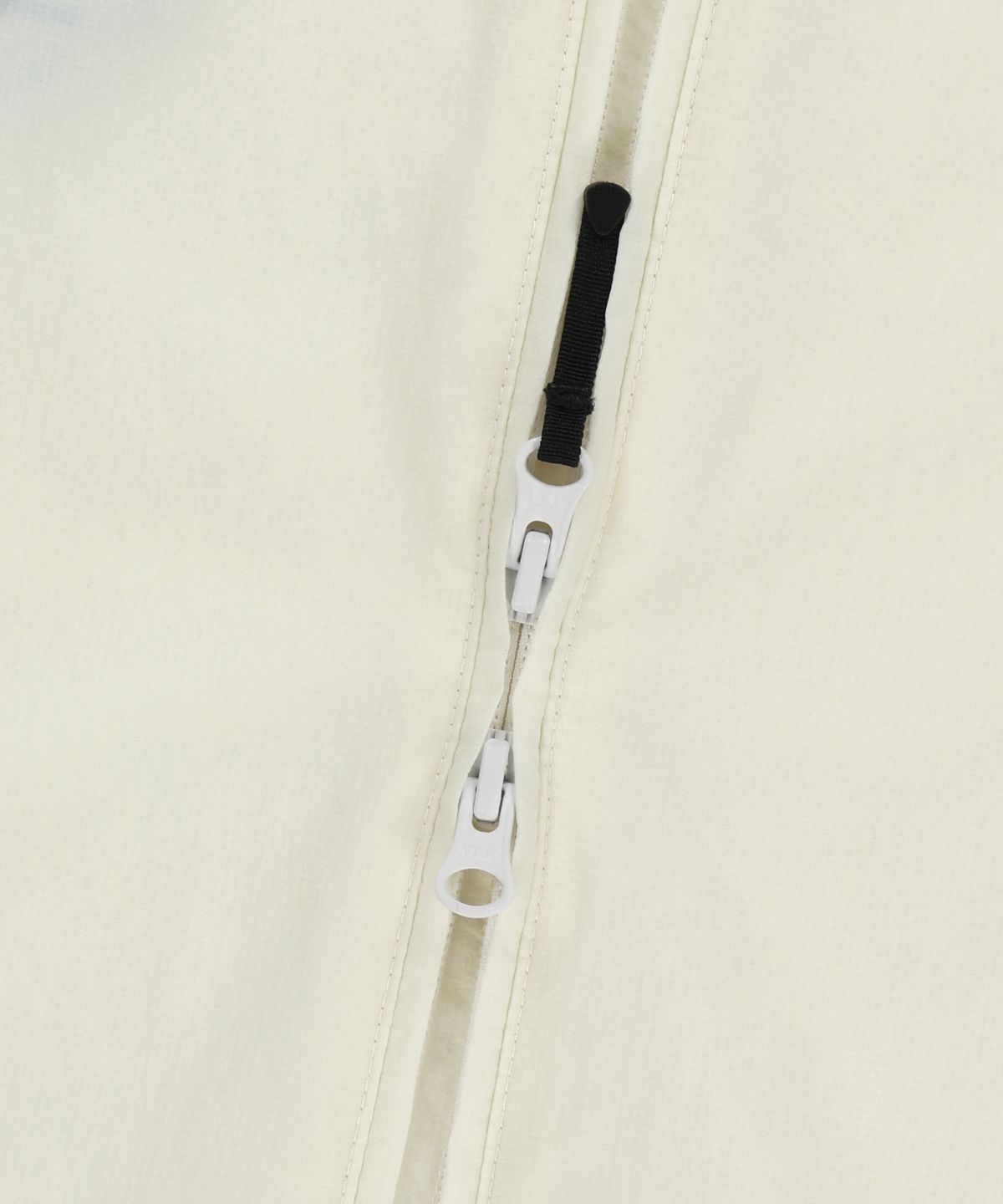 브라운브레스(BROWNBREATH) TAG LIGHT WINDBREAKER - WHITE