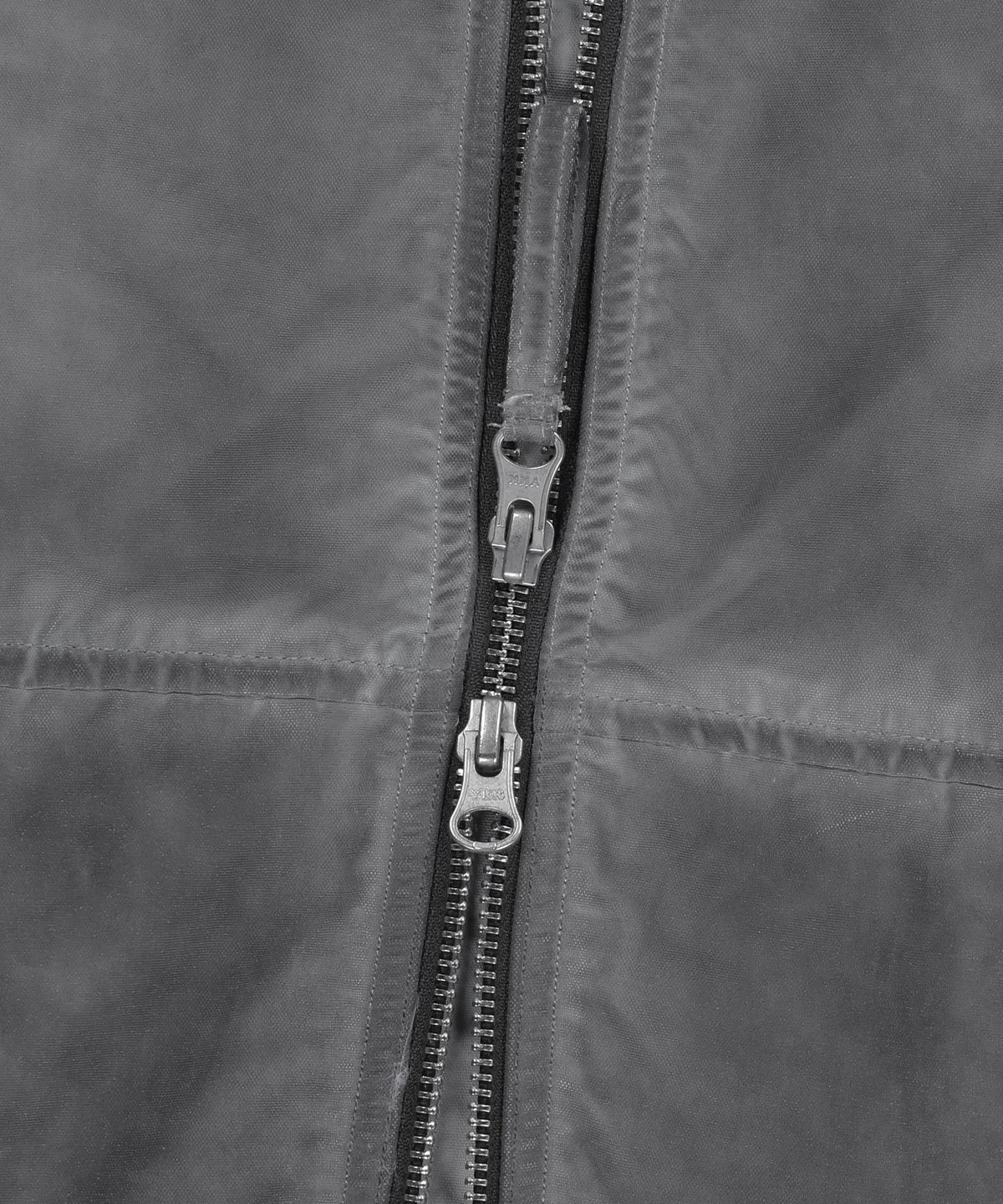 브라운브레스(BROWNBREATH) PIGMENT WASHED WINDBREAKER JACKET - CHARCOAL