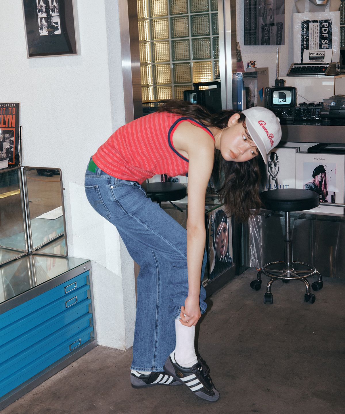 그린버터(GREENBUTTER) Essential Boots-Cut Jeans (Deep blue)