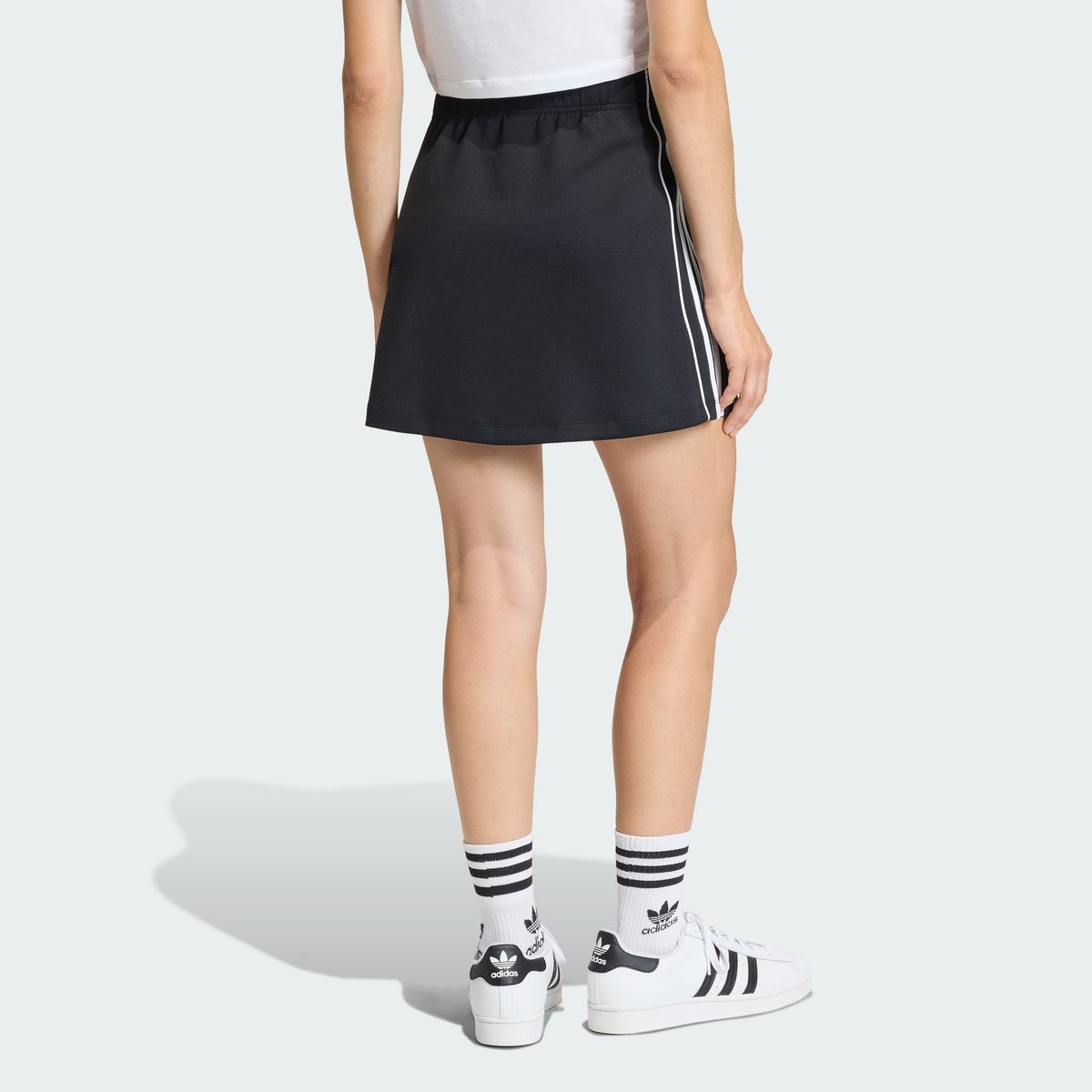아디다스(ADIDAS) 3-스트라이프 스커트 KD2931