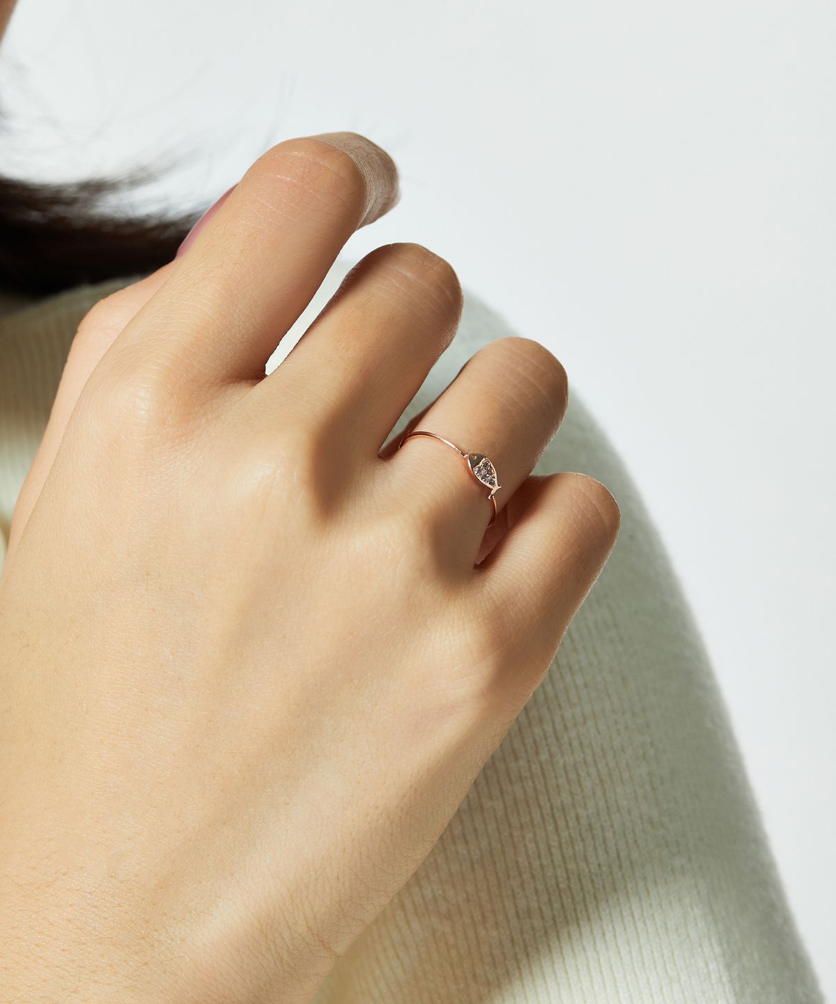 엘렌쥬얼리(HELENE JEWELRY) 14K 다비 큐빅 물고기 미스 링 금 실 반지