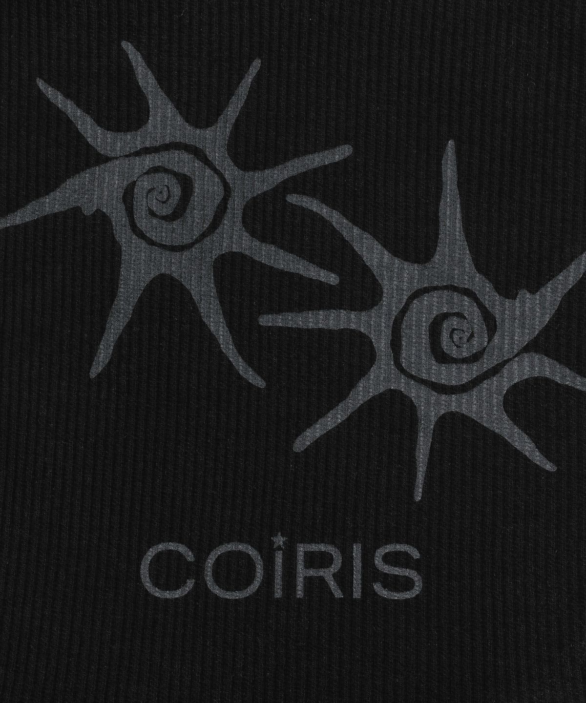 코이리스(COIRIS) 솔루나 배색 크롭 슬리브리스 나시 (2컬러)