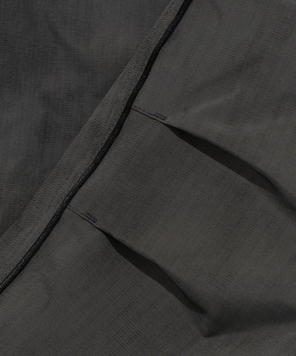 카고브로스(CARGOBROS) 패턴 후드 윈드자켓 (차콜)