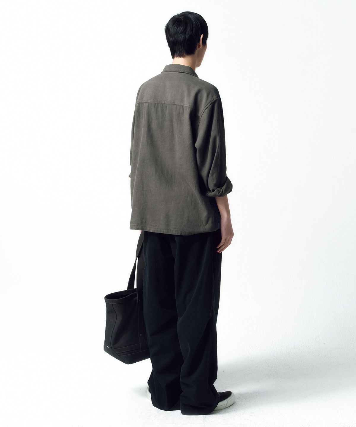 인사일런스(INSILENCE) 가먼트다잉 퍼티그 셔츠 OLIVE DRAB