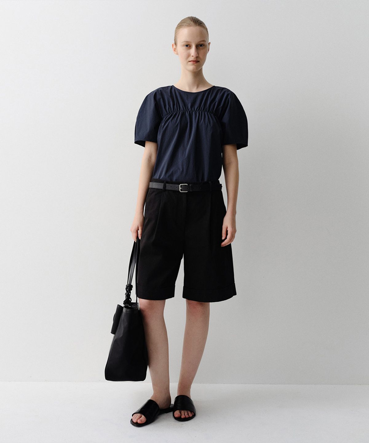 이아(EAAH) ELIO COTTON SHORTS (BLACK)