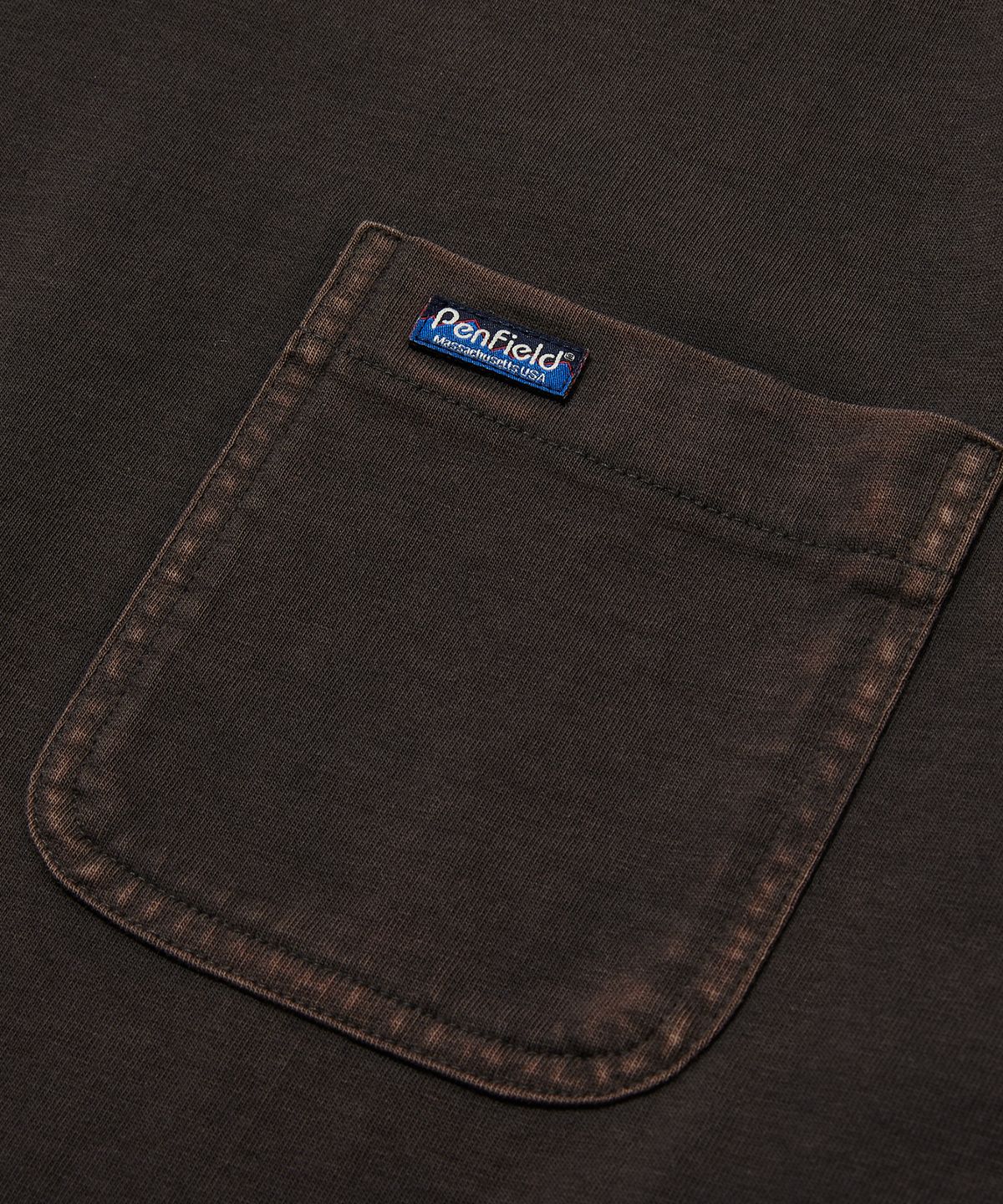 펜필드(PENFIELD) 빈티지 시리즈 오버사이즈 BACK 아트워크 반팔 티셔츠 차콜_FS2KT53U
