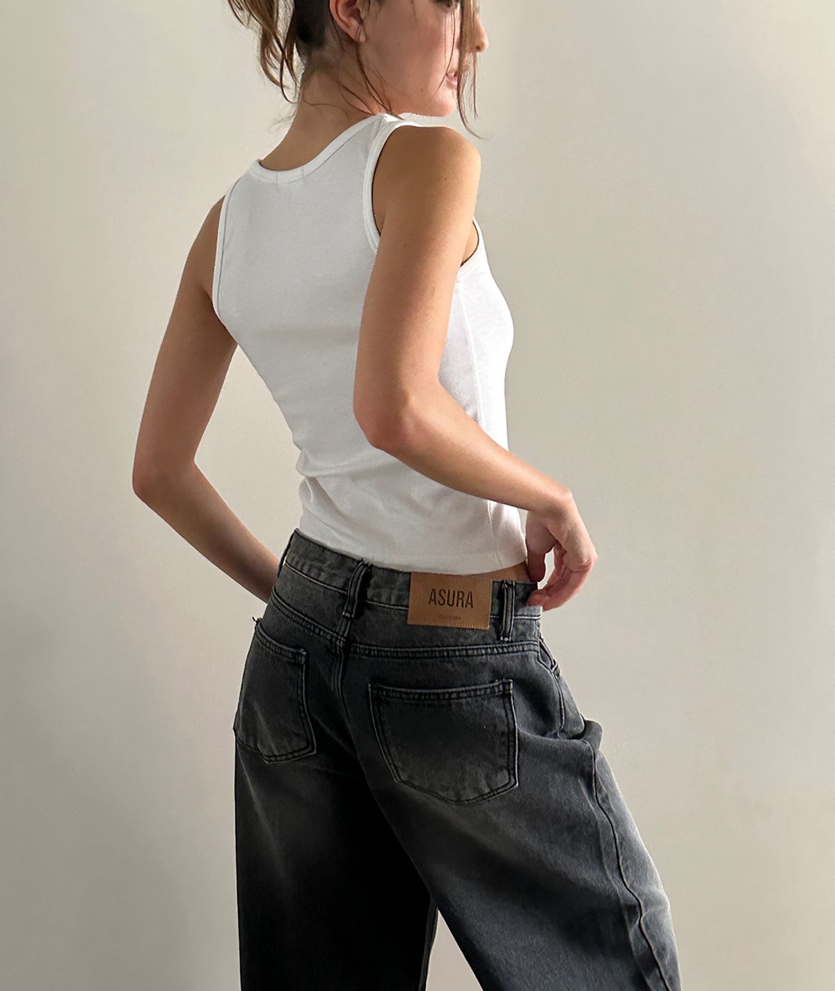 아수라(ASURA) ESSENTIAL LOW-RISE JEAN (BLACK)