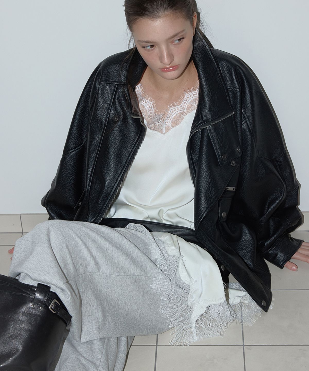 아수라(ASURA) HERITAGE LEATHER JUMPER (BLACK)