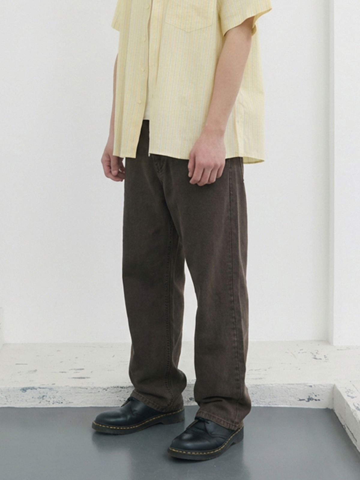 기준 맨(KIJUN MEN) Garment Dyed Classic Pants Charcoal Brown