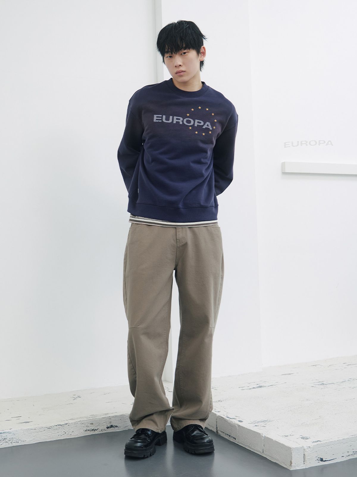 기준 맨(KIJUN MEN) Europa Sweatshirt Navy