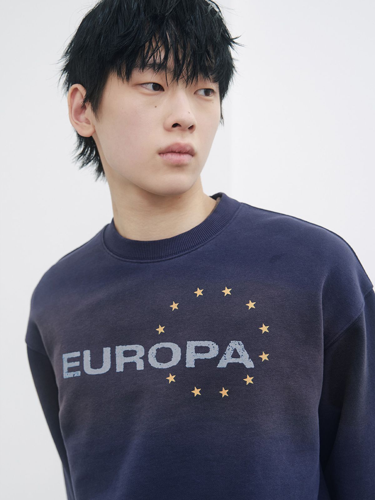 기준 맨(KIJUN MEN) Europa Sweatshirt Navy