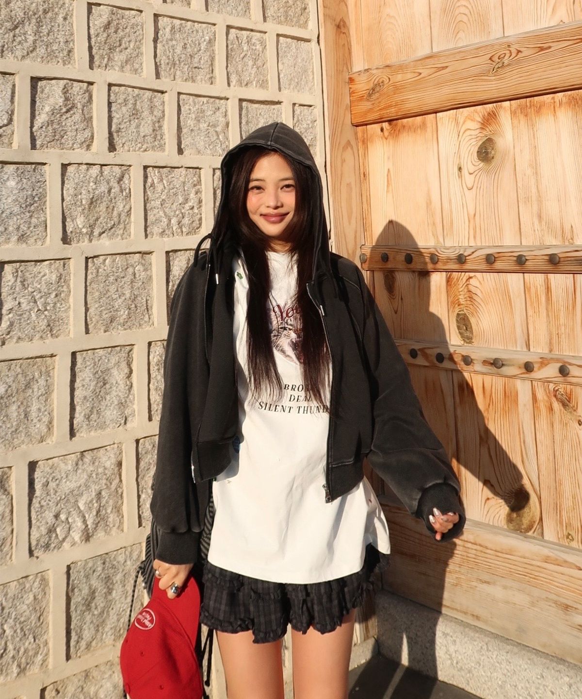 미쏘(MIXXO) 스티커 긴팔 티셔츠_MIWLWG308A