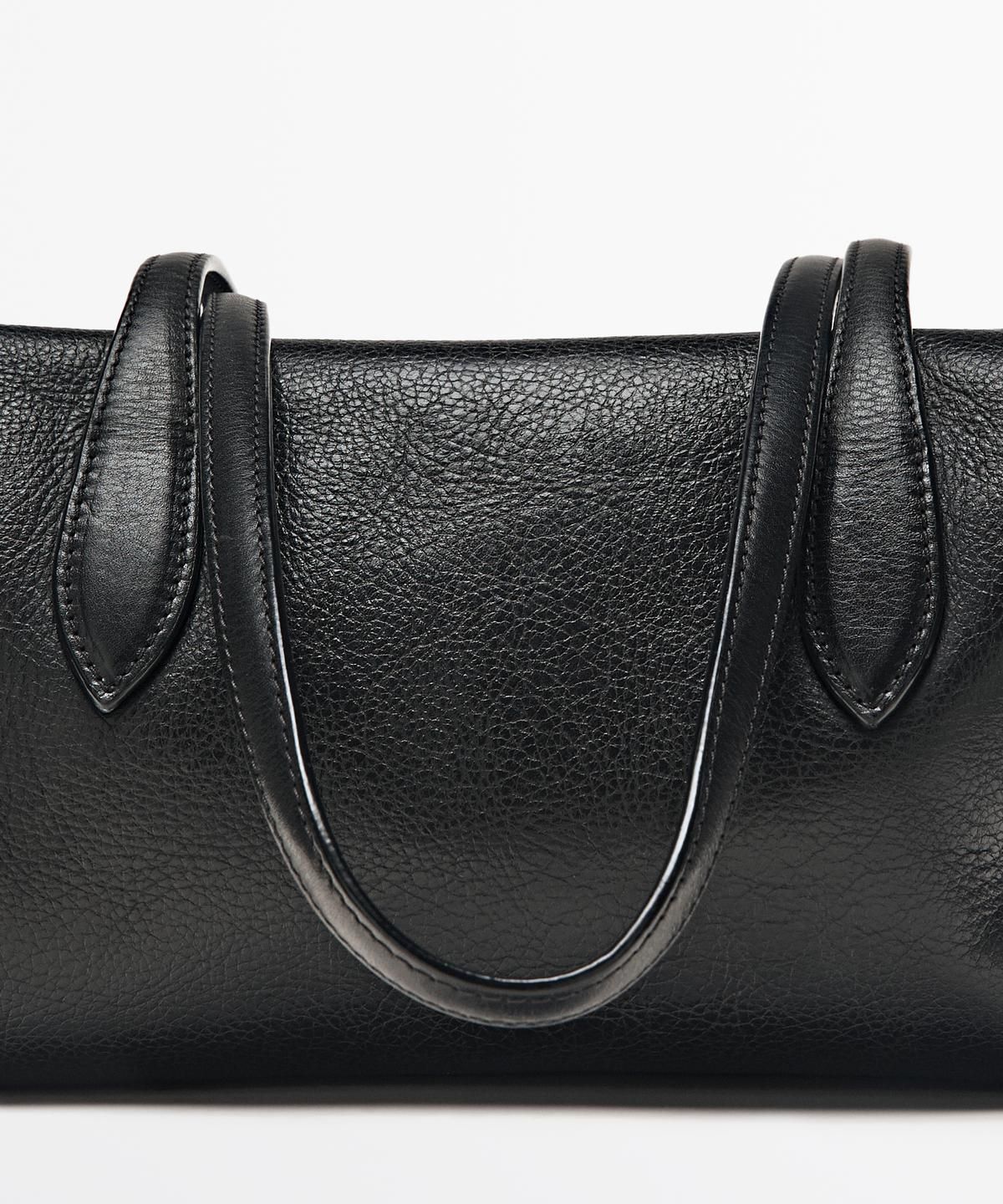 마시모두띠(MASSIMO DUTTI) 웨스트 나파 레더 사첼 백