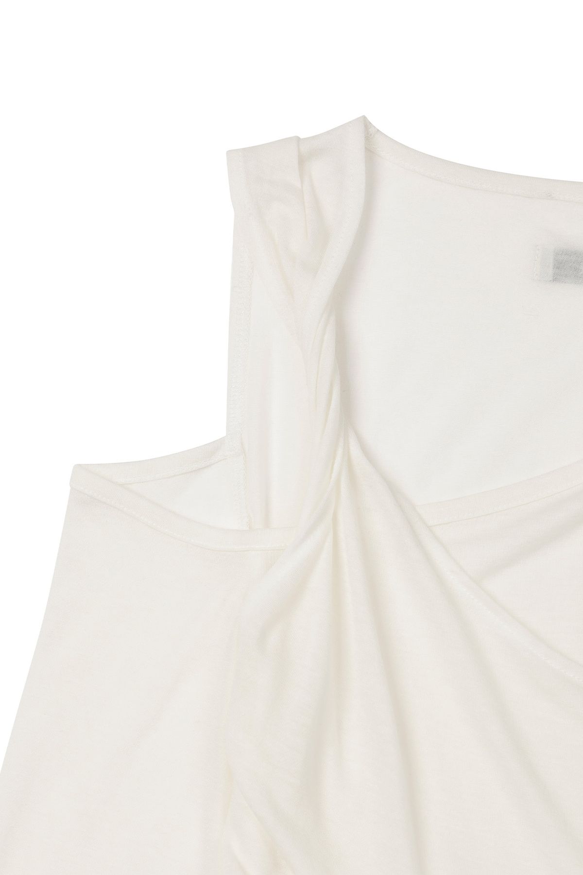 다이닛(DEINET) ONE SHOULDER DRAPED ASYMMETRIC TOP IN WHITE