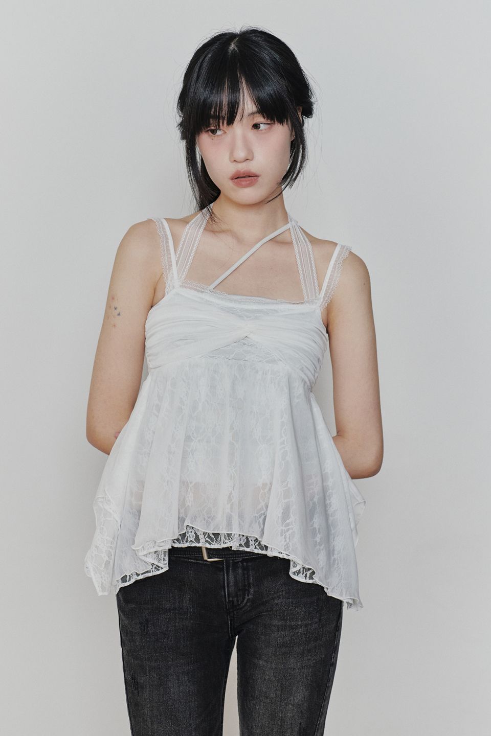 MUSINSA公式 | PAINORPLEASURE ROSE SHIRRING TOP white