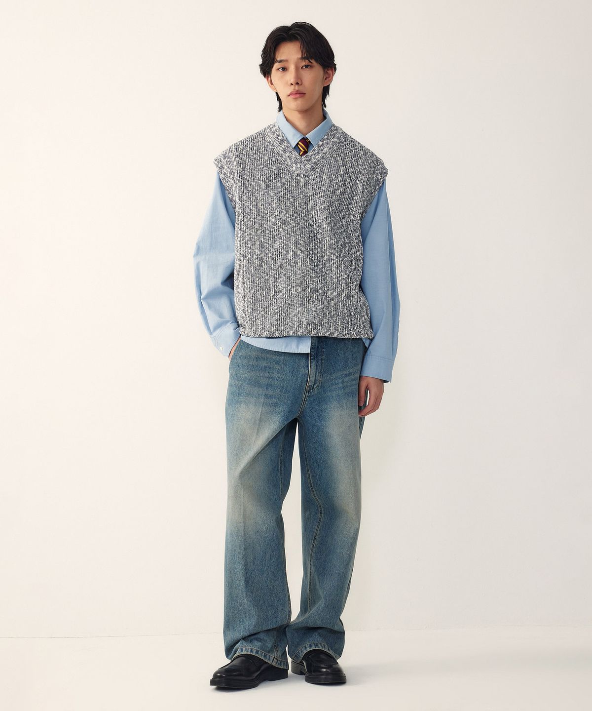 스튜디오 톰보이(STUDIO TOMBOY) [MEN] 브이넥 니트 베스트_블랙 9156152103