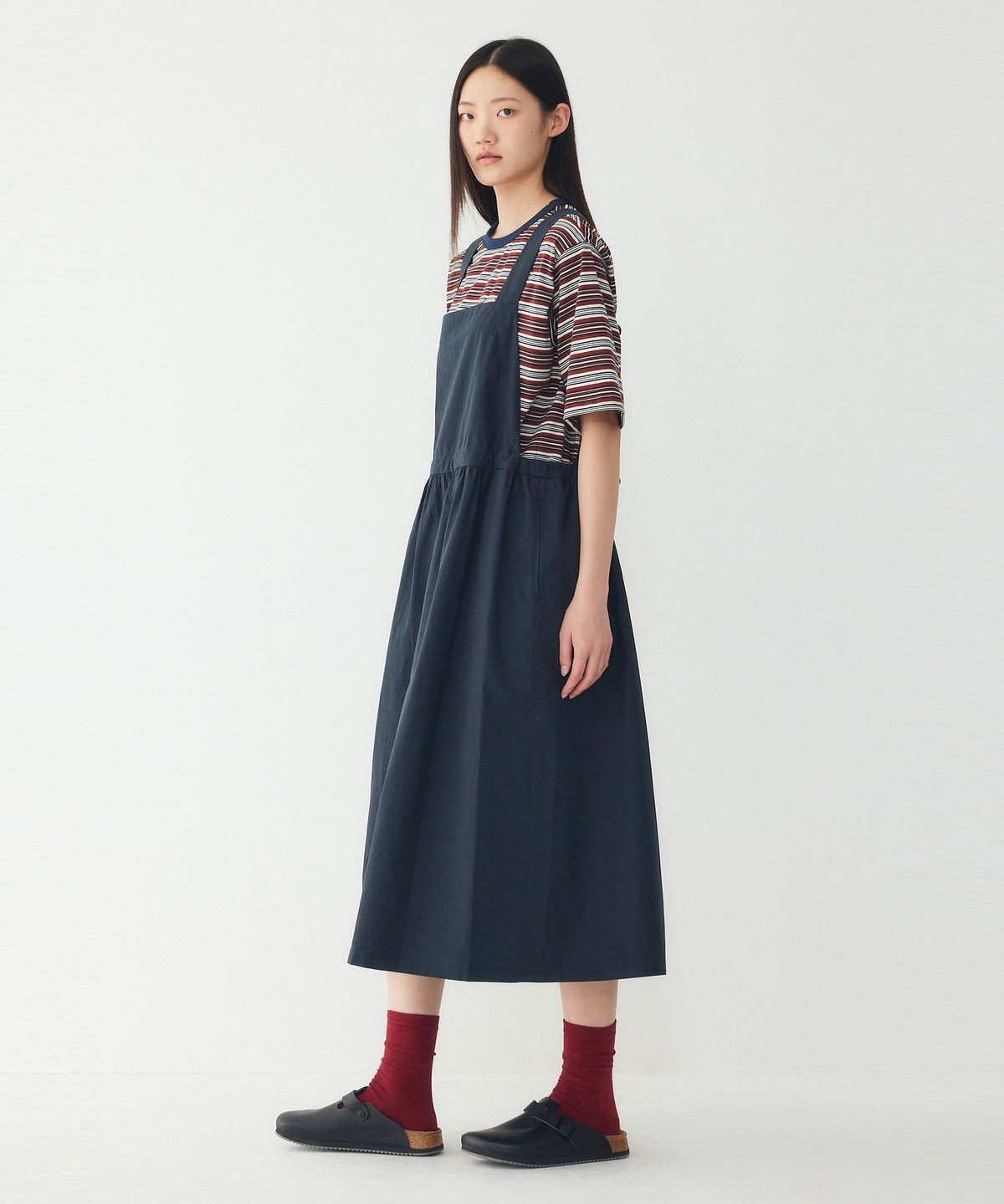 스튜디오 톰보이(STUDIO TOMBOY) 백 리본 레이어드 원피스_다크 네이비 9176241981