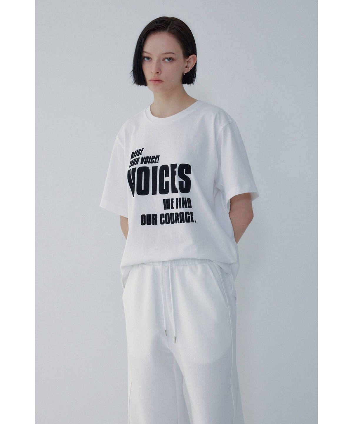 보브(VOICE OF VOICES) 후로피 프린트 레귤러 핏 티셔츠_화이트 7156240006